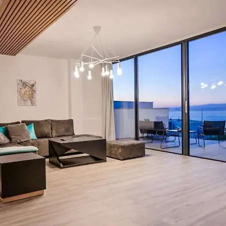 Luxury Penthouse Malinska-rova