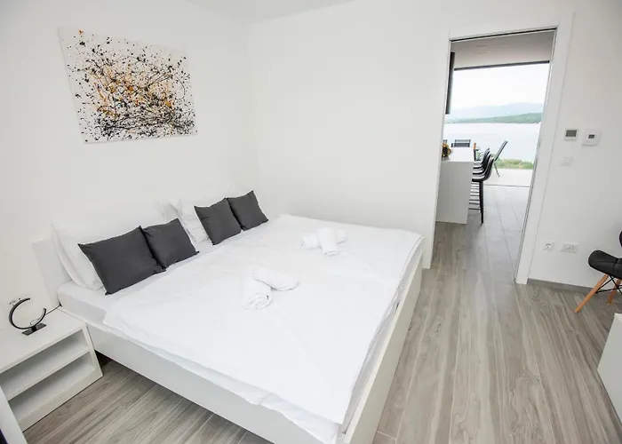 Apartment Luxury Penthouse Malinska-rova Malinska