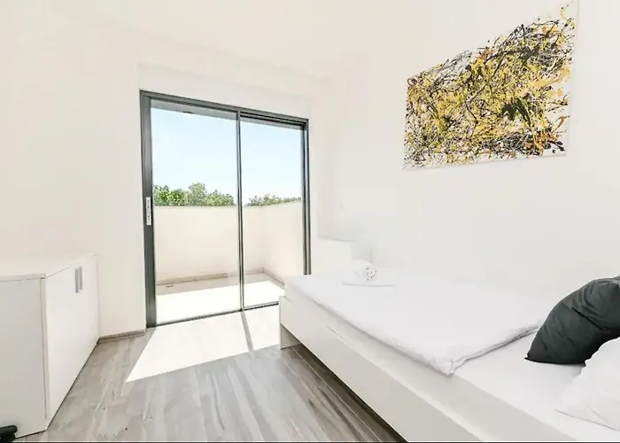 Luxury Penthouse Malinska-rova *