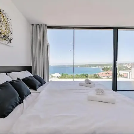 شقة Luxury Penthouse Malinska-rova