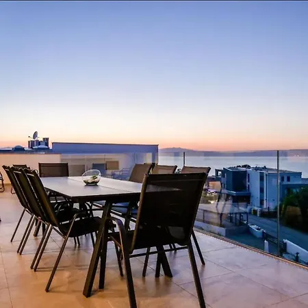 شقة Luxury Penthouse Malinska-rova مالينسكا