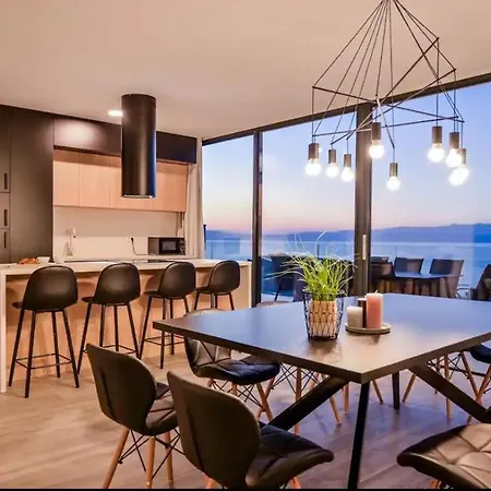 Luxury Penthouse Malinska-rova شقة مالينسكا